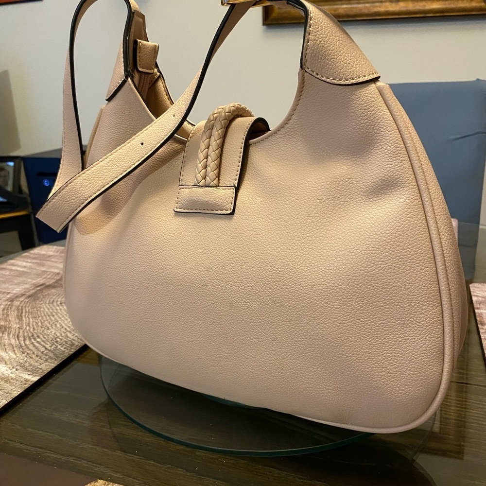 Chic Florentine Leather Shoulder Bag - Picture 2 of 4
